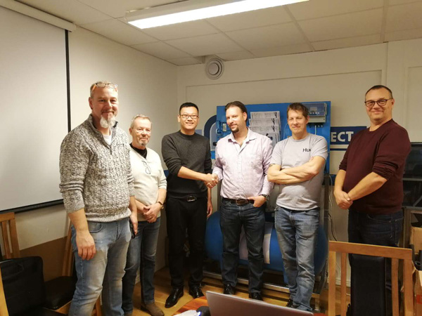 美控工程師遠赴瑞典服務客戶